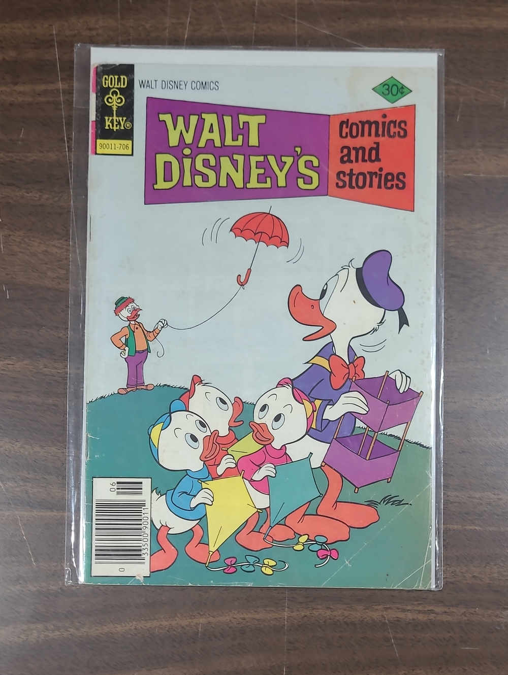 Walt Disney's Comics and Stories Comic Book #90011-706